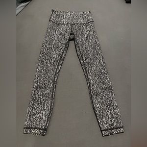 Lululemon Wunder Under Leggings Size 4